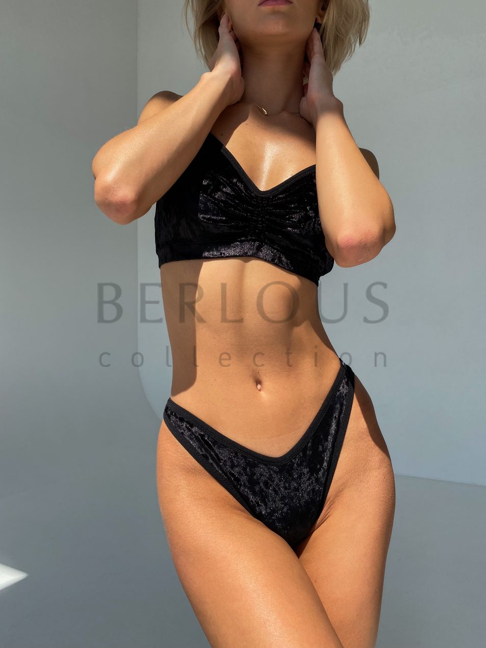 Купити НАБІР bikini, колекція ART, Бархат Чорний, XS (ART001-2BL-XS) - Ціна: 1 400.0₴ від BERLOUS
